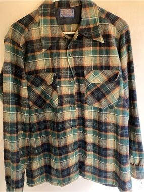 Vintage 100% Wool Pendleton Green Navy Tan Plaid Shirt USA